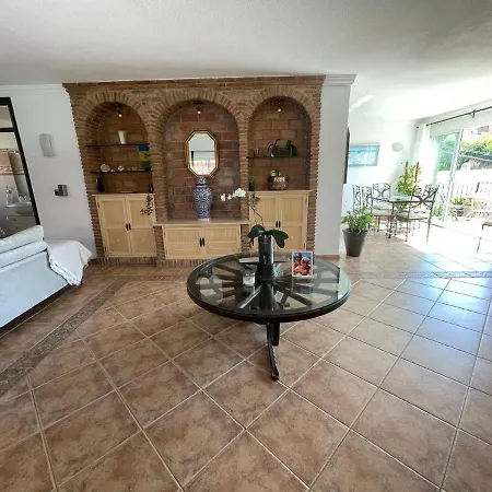 Villa A 100 Metros De La Playa El Faro
